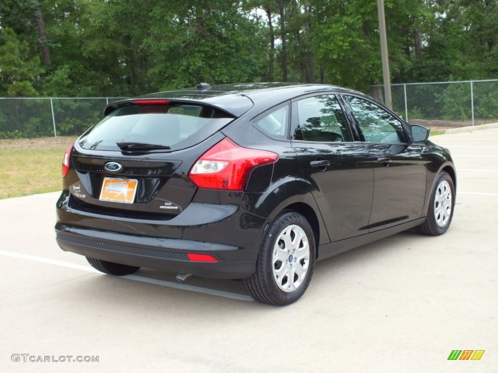 2012 Focus SE 5-Door - Tuxedo Black Metallic / Charcoal Black photo #5