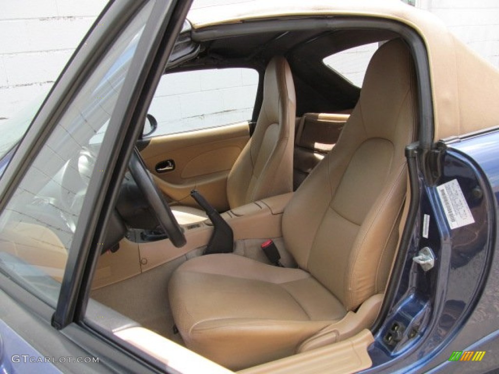 Tan Interior 2002 Mazda MX-5 Miata LS Roadster Photo #67437057