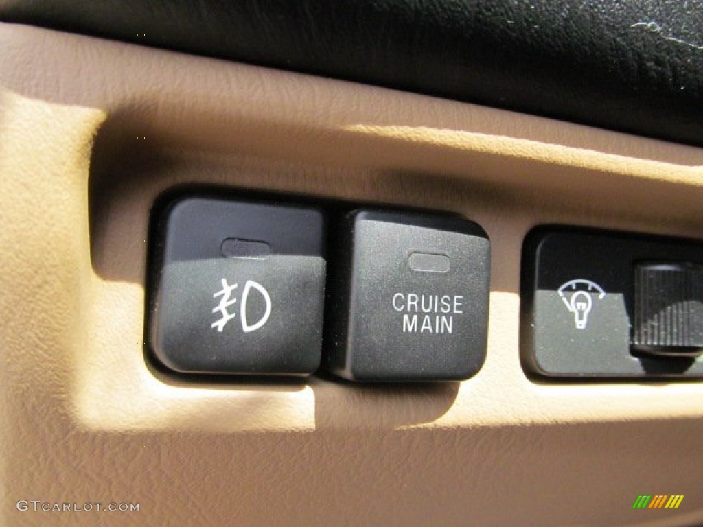 2002 Mazda MX-5 Miata LS Roadster Controls Photo #67437111