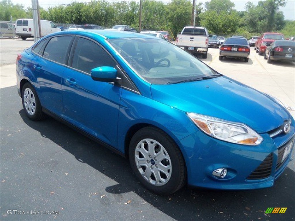 2012 Focus SE Sedan - Blue Candy Metallic / Charcoal Black photo #7