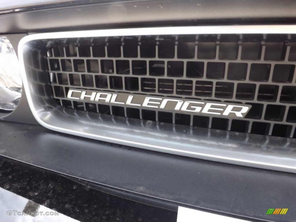 2012 Dodge Challenger SRT8 392 Marks and Logos Photo #67439705