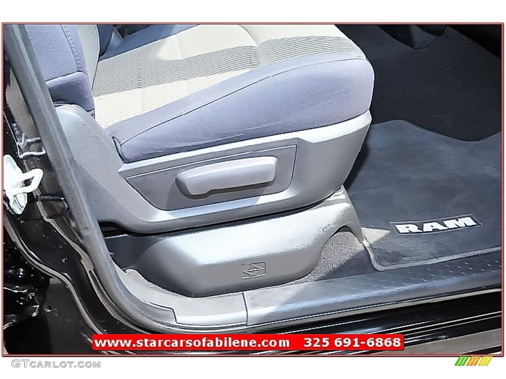 2010 Ram 1500 ST Quad Cab 4x4 - Brilliant Black Crystal Pearl / Dark Slate/Medium Graystone photo #33