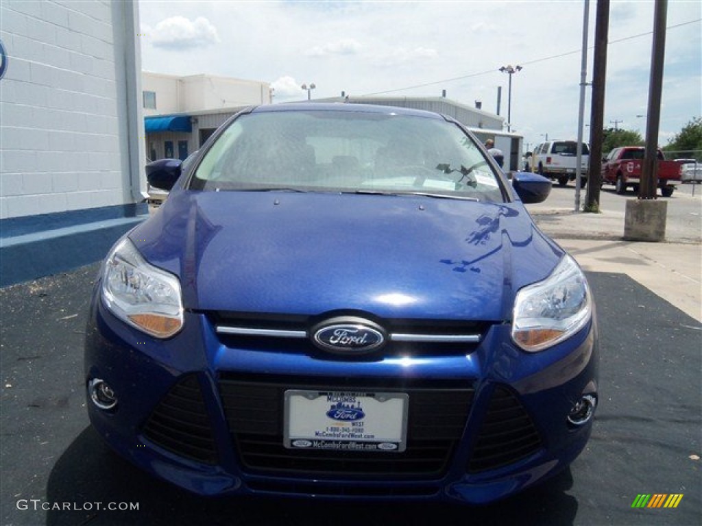 2012 Focus SE 5-Door - Sonic Blue Metallic / Charcoal Black photo #7