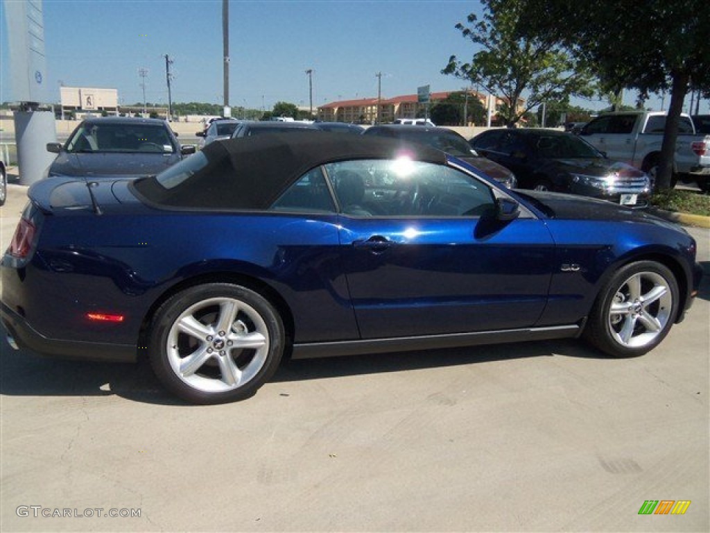 2012 Mustang GT Premium Convertible - Kona Blue Metallic / Charcoal Black photo #3