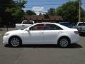 Super White - Camry XLE Photo No. 4