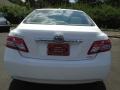 Super White - Camry XLE Photo No. 8