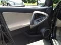 Black - RAV4 4WD Photo No. 16