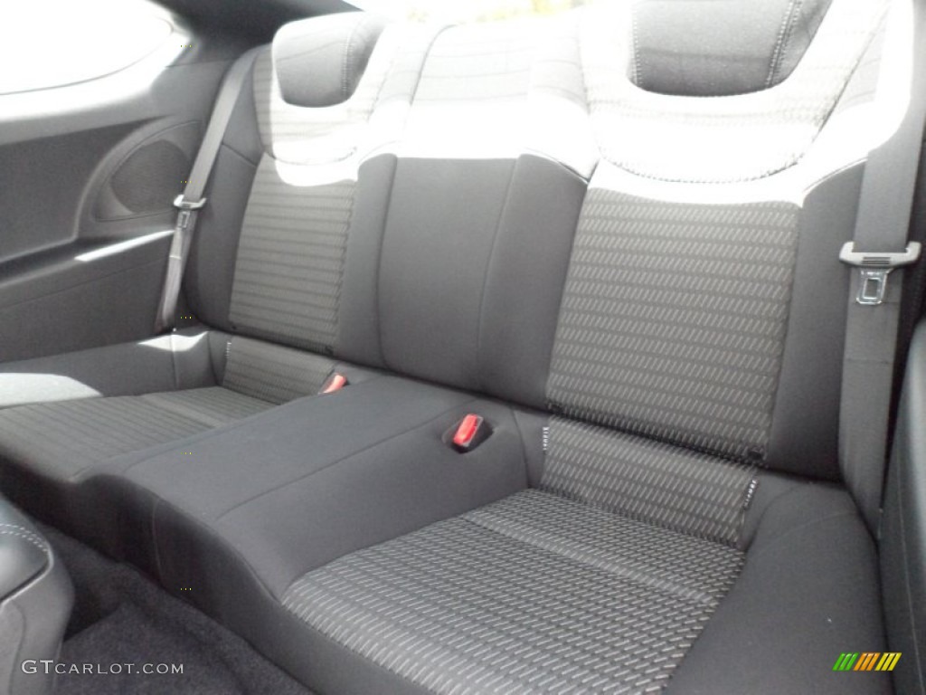 Black Cloth Interior 2013 Hyundai Genesis Coupe 2.0T Photo #67458279