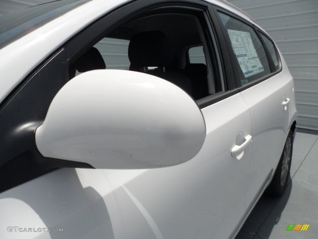 2012 Elantra GLS Touring - Monaco White / Black photo #11