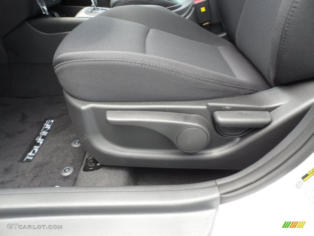 2012 Elantra GLS Touring - Monaco White / Black photo #22