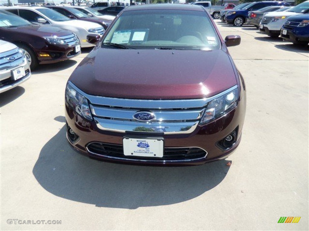 2012 Fusion SE - Bordeaux Reserve Metallic / Medium Light Stone photo #1