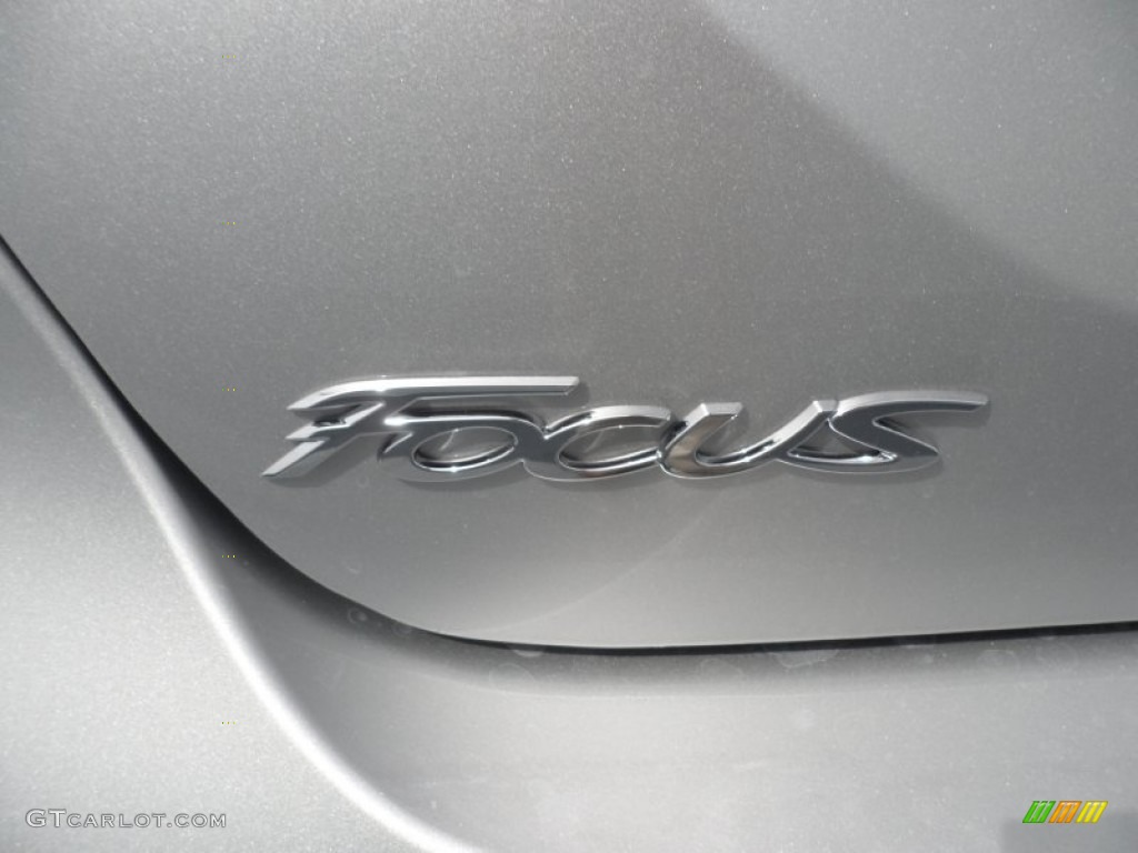 2012 Focus SE Sedan - Ingot Silver Metallic / Stone photo #13