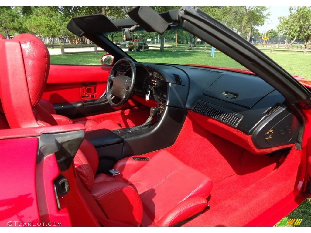 Red Interior 1992 Chevrolet Corvette Convertible Photo #67464553
