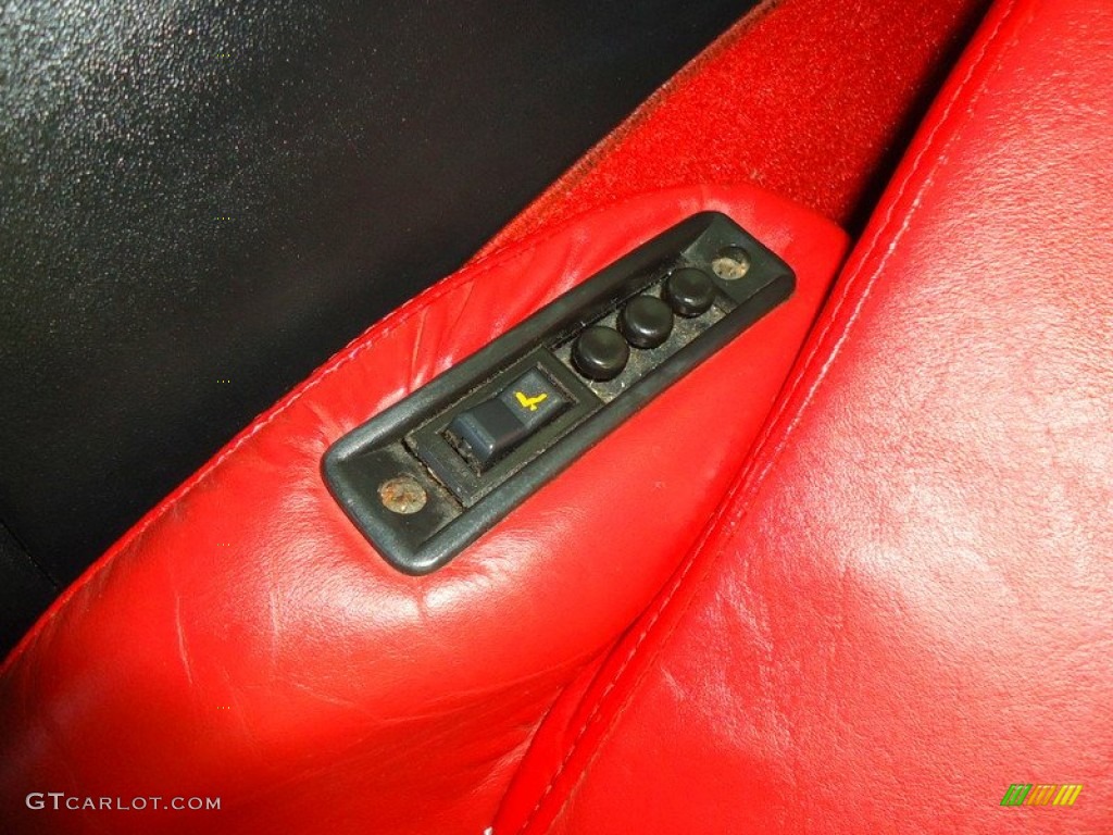 1992 Chevrolet Corvette Convertible Controls Photo #67465054