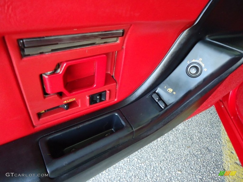1992 Chevrolet Corvette Convertible Controls Photo #67465144