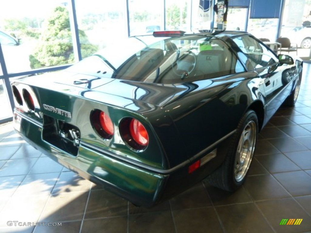 1990 Corvette Coupe - Polo Green Metallic / Black photo #2