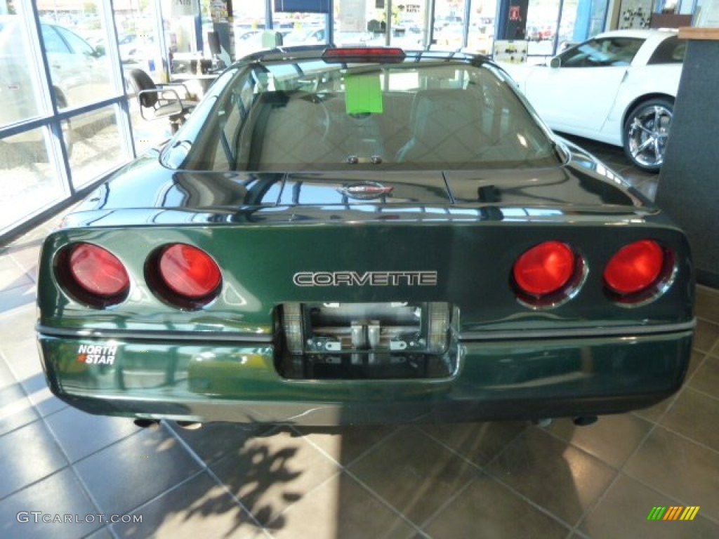 1990 Corvette Coupe - Polo Green Metallic / Black photo #3