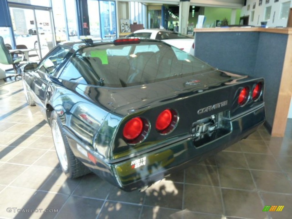 1990 Corvette Coupe - Polo Green Metallic / Black photo #4