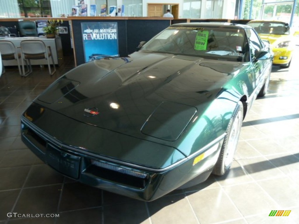 1990 Corvette Coupe - Polo Green Metallic / Black photo #5