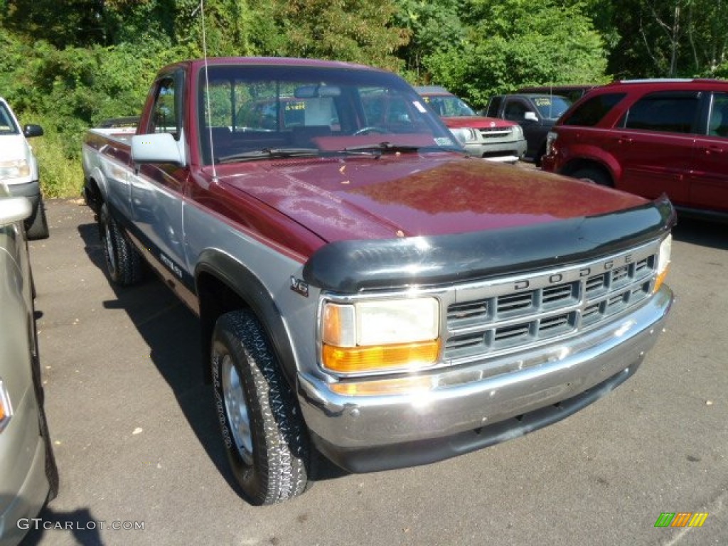 1994 Dakota SLT Regular Cab 4x4 - Claret Red Pearl Metallic / Red photo #1