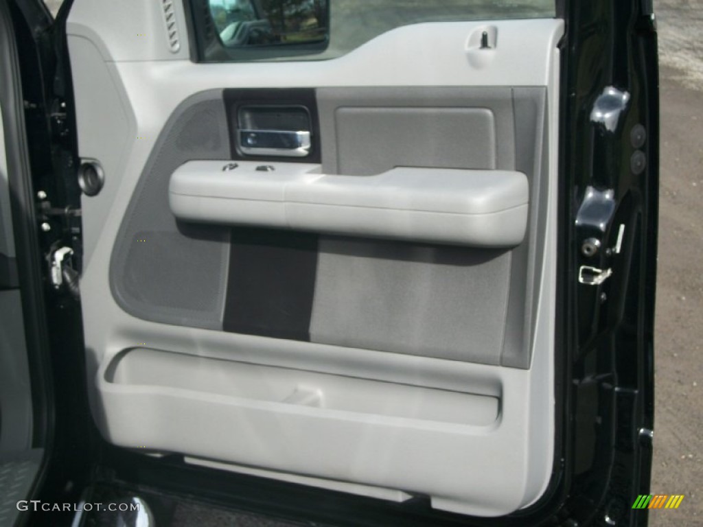 2006 F150 XLT SuperCrew 4x4 - Black / Medium/Dark Flint photo #23