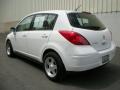 Fresh Powder - Versa 1.8 S Hatchback Photo No. 4