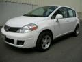 Fresh Powder - Versa 1.8 S Hatchback Photo No. 5