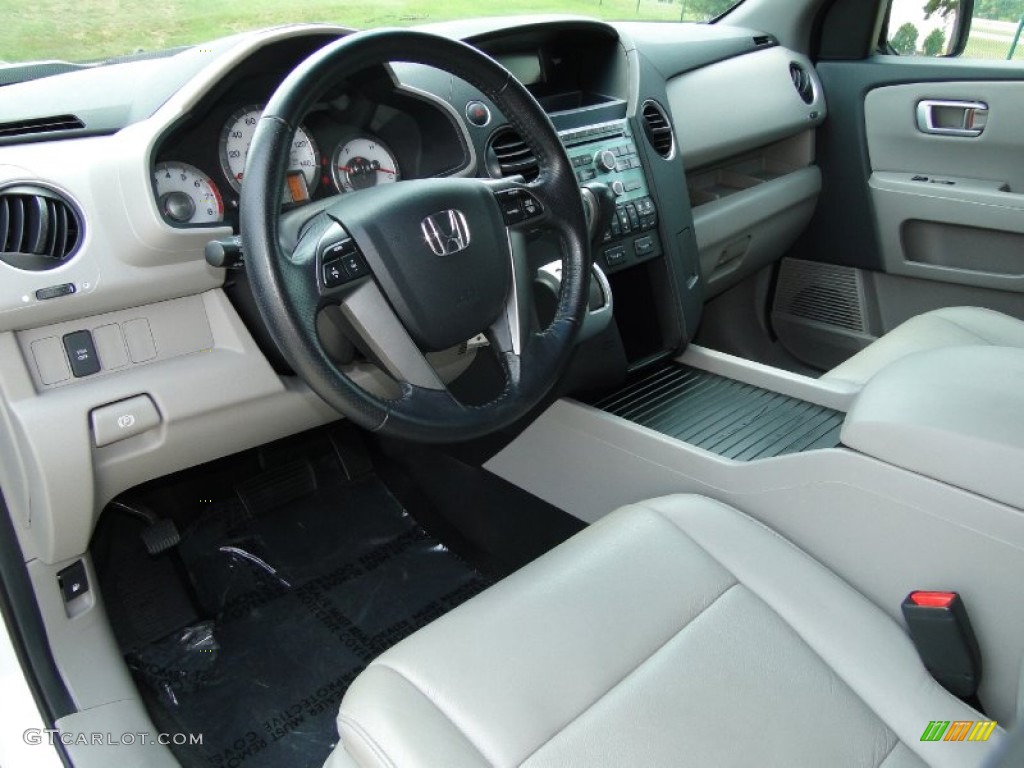 2011 Pilot EX-L - Taffeta White / Gray photo #11
