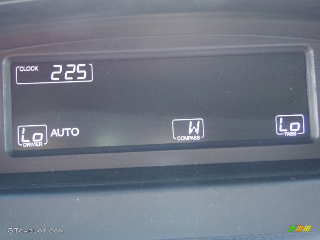 2011 Pilot EX-L - Taffeta White / Gray photo #22