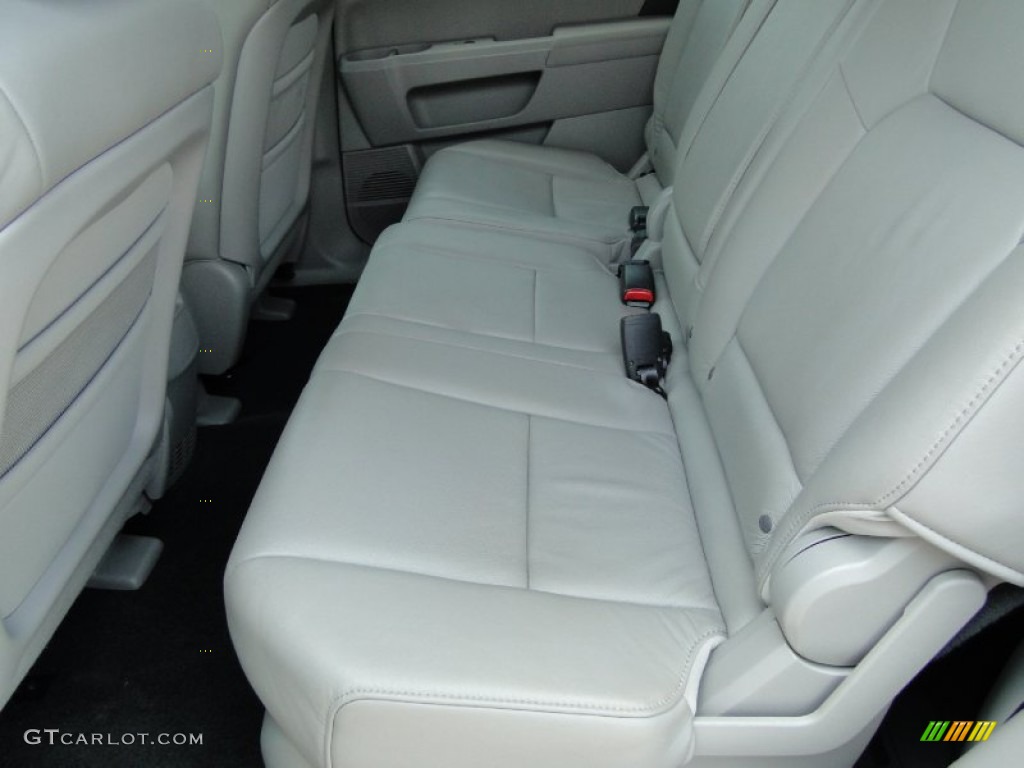 2011 Pilot EX-L - Taffeta White / Gray photo #27