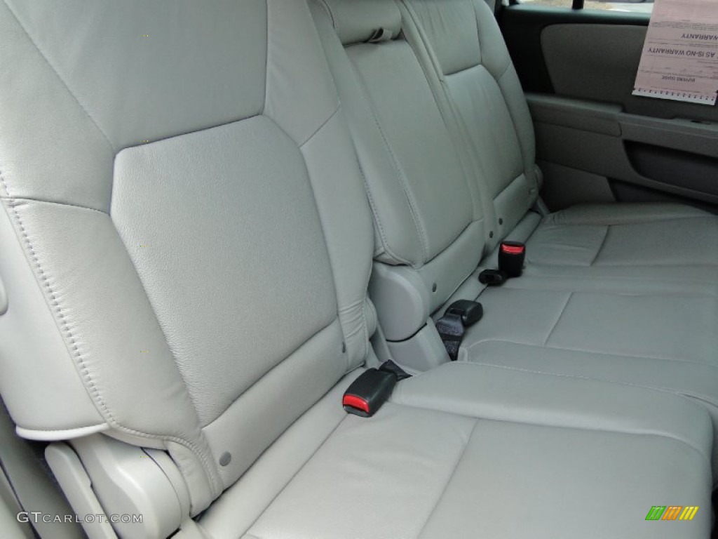 2011 Pilot EX-L - Taffeta White / Gray photo #31