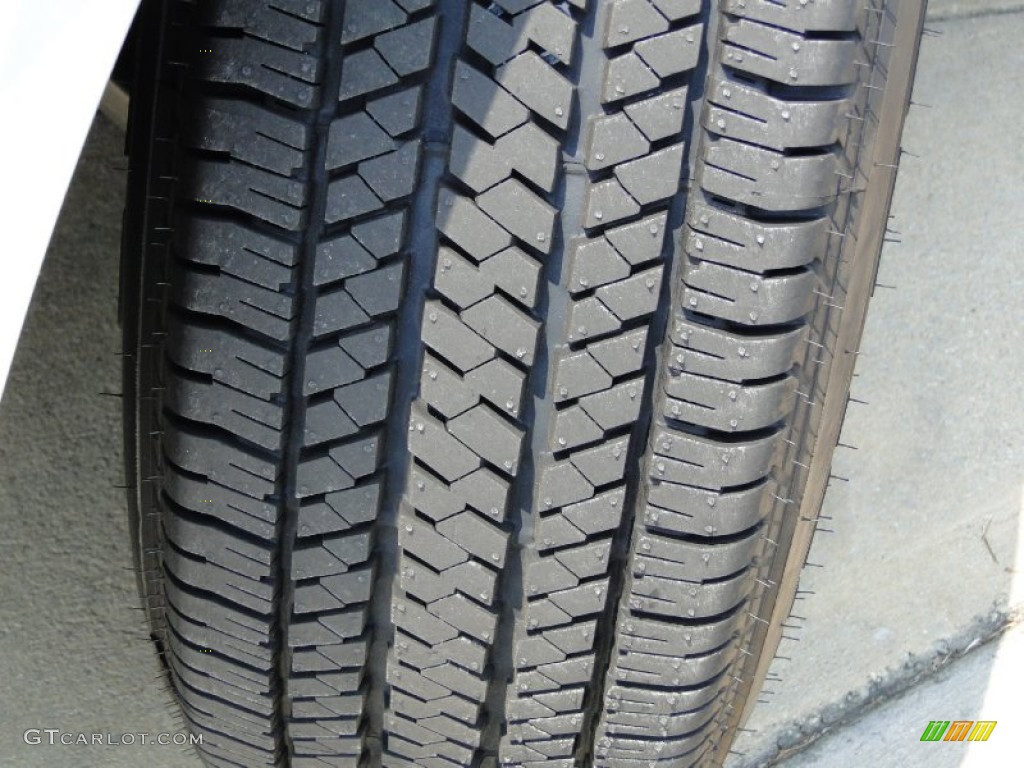 2011 Pilot EX-L - Taffeta White / Gray photo #34