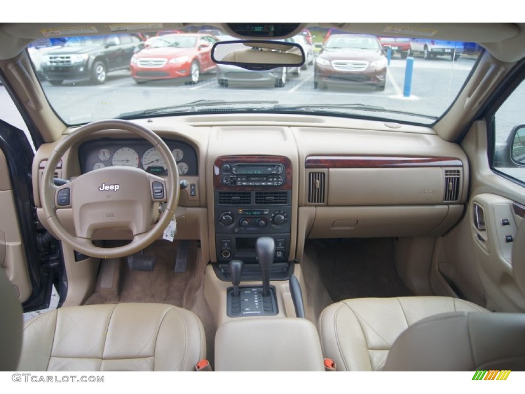 2003 Grand Cherokee Limited 4x4 - Brilliant Black / Sandstone photo #24