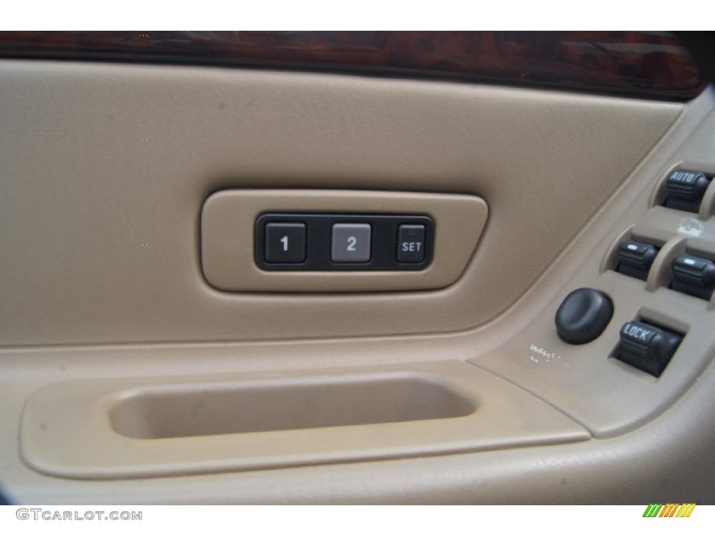 2003 Grand Cherokee Limited 4x4 - Brilliant Black / Sandstone photo #26