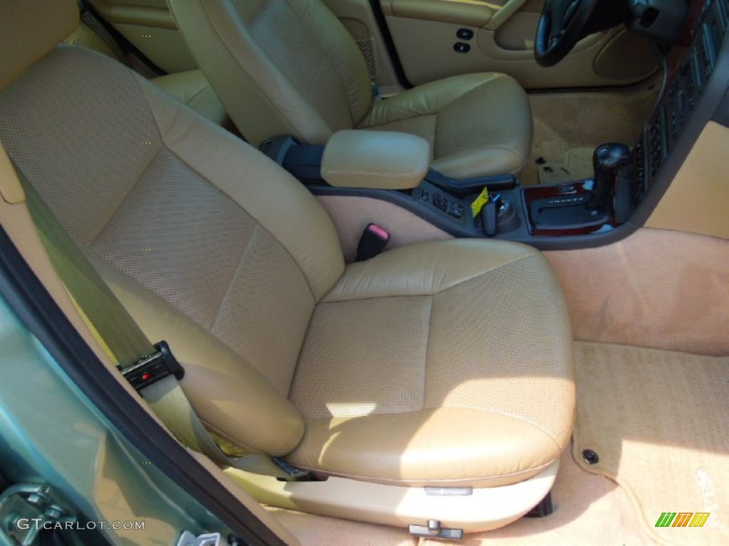 2000 Saab 9-5 SE V6t Sedan Front Seat Photo #67474078
