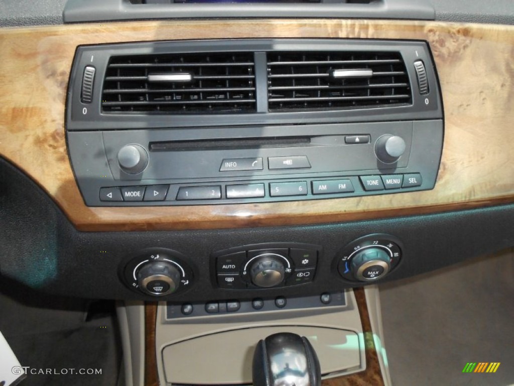 2007 BMW Z4 3.0i Roadster Controls Photo #67474252