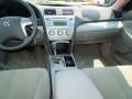 Super White - Camry LE Photo No. 19