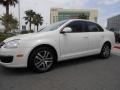 Campanella White - Jetta 2.5 Sedan Photo No. 2