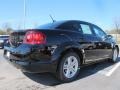 Black - Avenger SXT Photo No. 3
