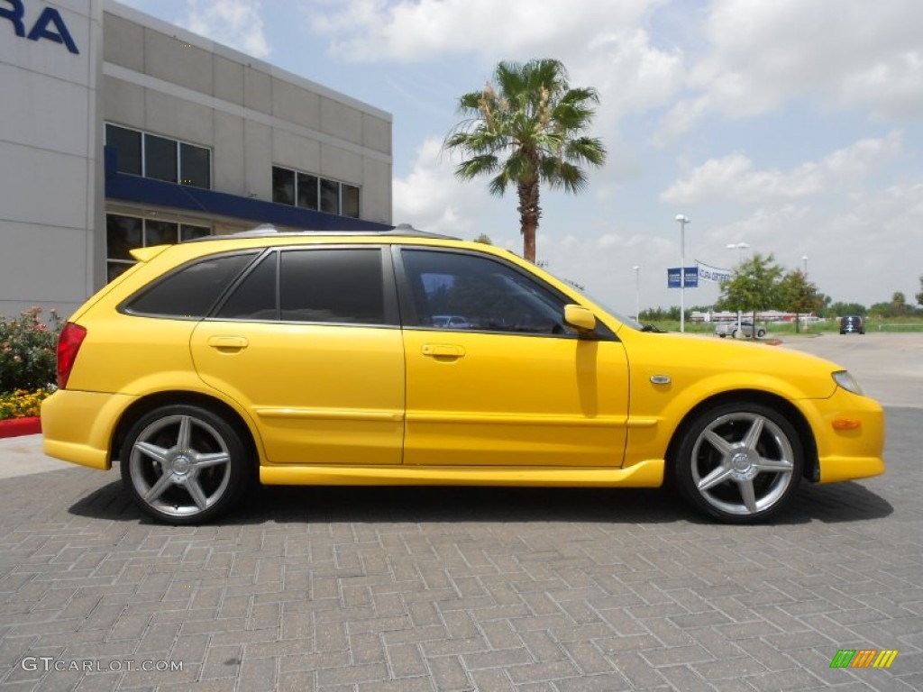 2003 Protege 5 Wagon - Vivid Yellow / Off Black photo #8