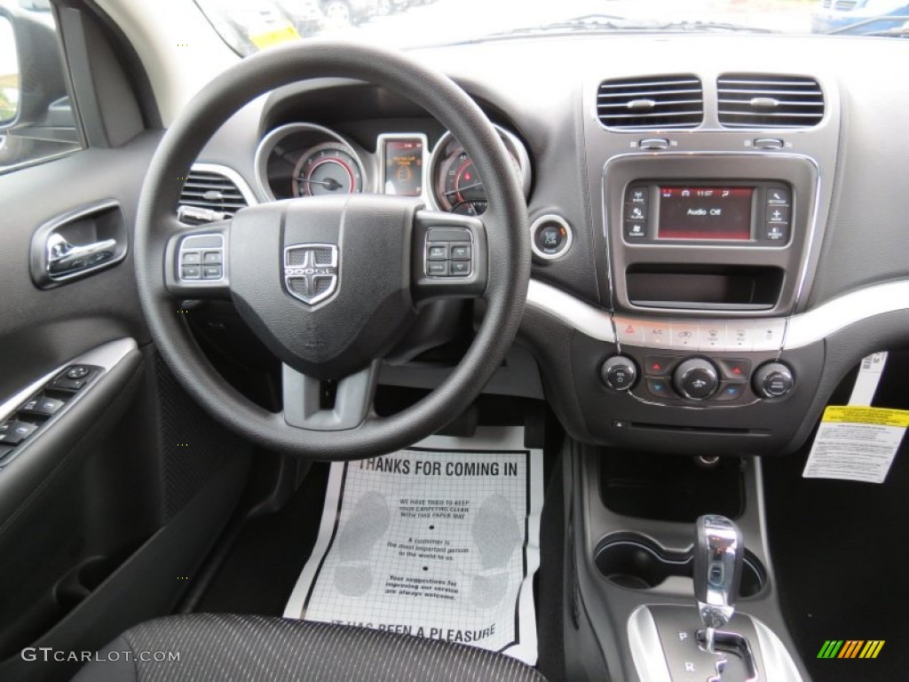 2012 Journey SXT - Brilliant Black Crystal Pearl / Black photo #10