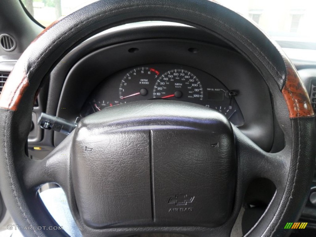 2000 Chevrolet Camaro Coupe Medium Gray Steering Wheel Photo #67481548