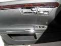 Black - S 550 Sedan Photo No. 6