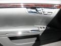 Black - S 550 Sedan Photo No. 6