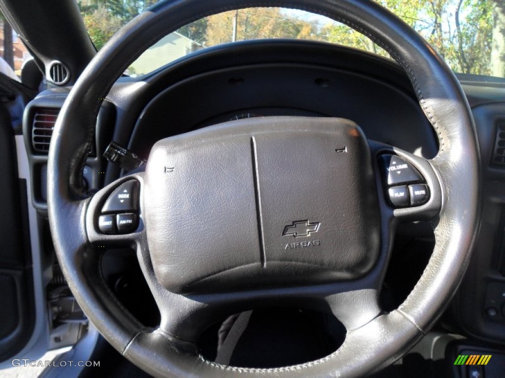 2002 Chevrolet Camaro Z28 SS Convertible Medium Gray Steering Wheel Photo #67483360