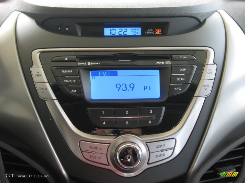 2013 Hyundai Elantra Coupe GS Controls Photo #67486105