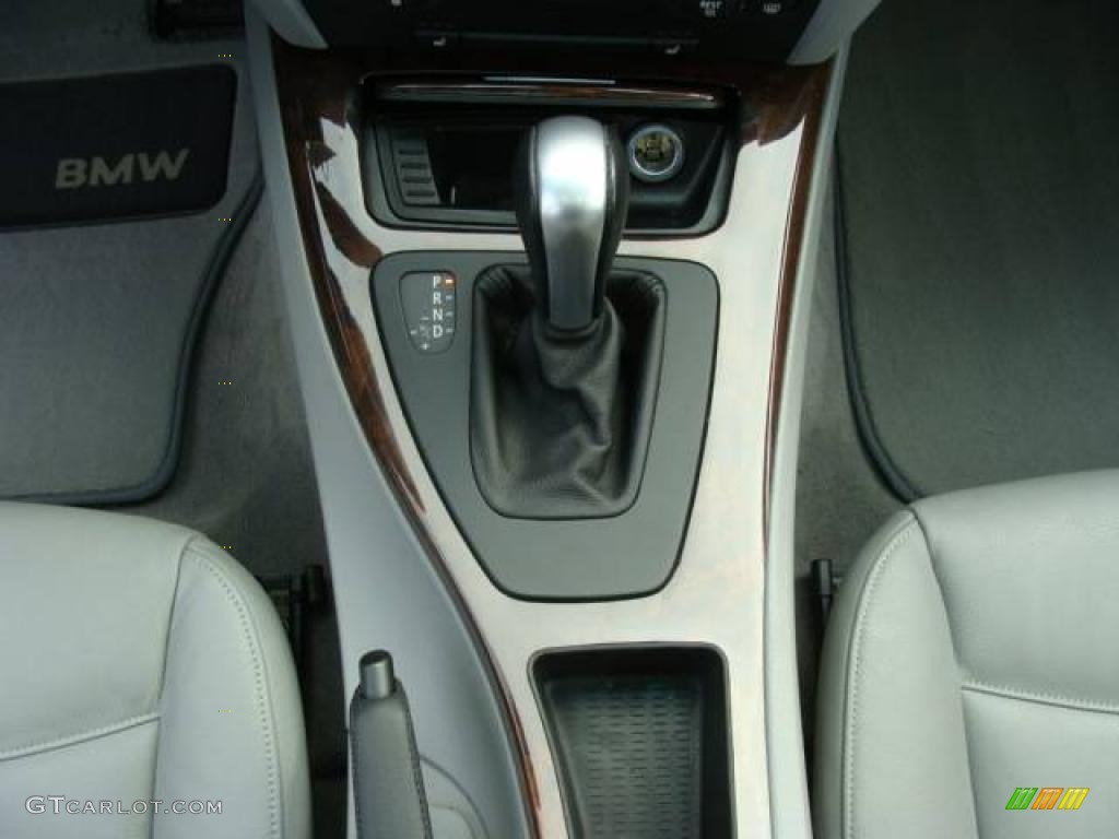 2006 3 Series 325i Sedan - Jet Black / Grey photo #16