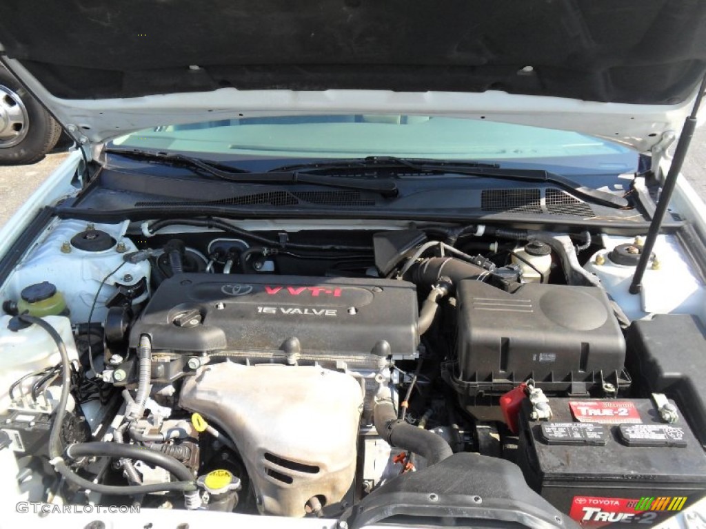 2006 Camry LE - Super White / Stone Gray photo #6