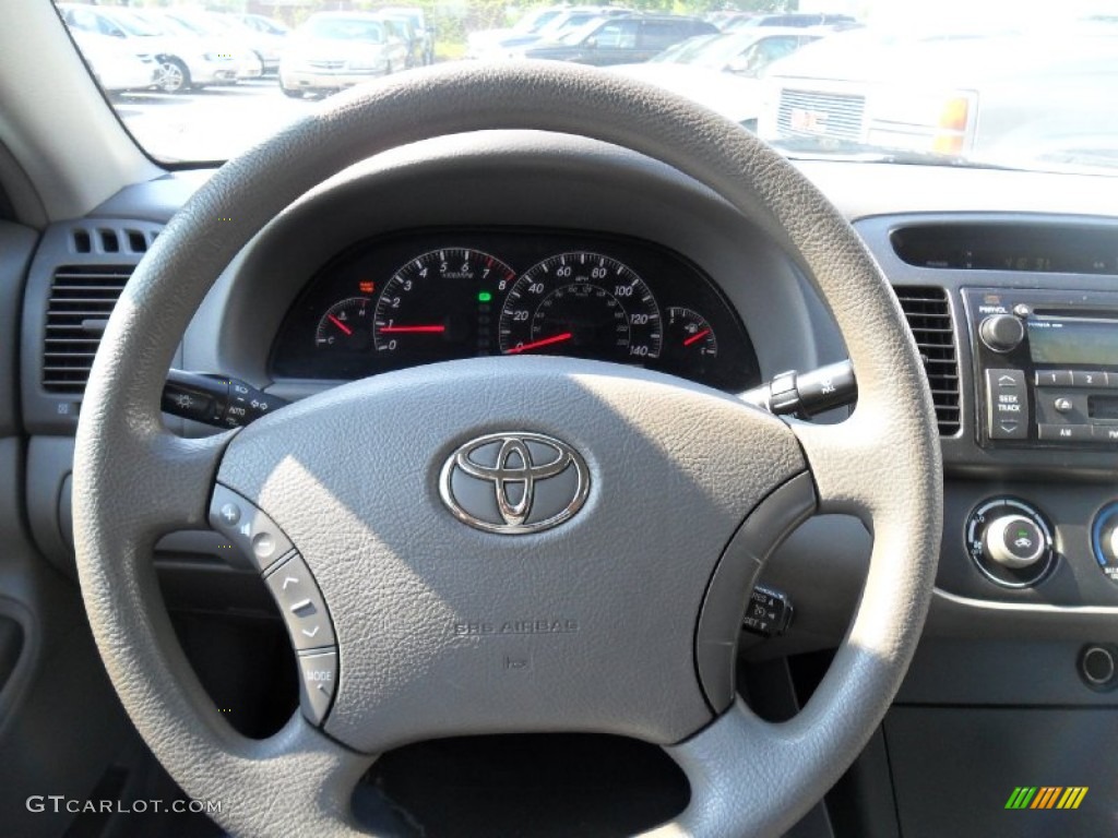 2006 Camry LE - Super White / Stone Gray photo #9