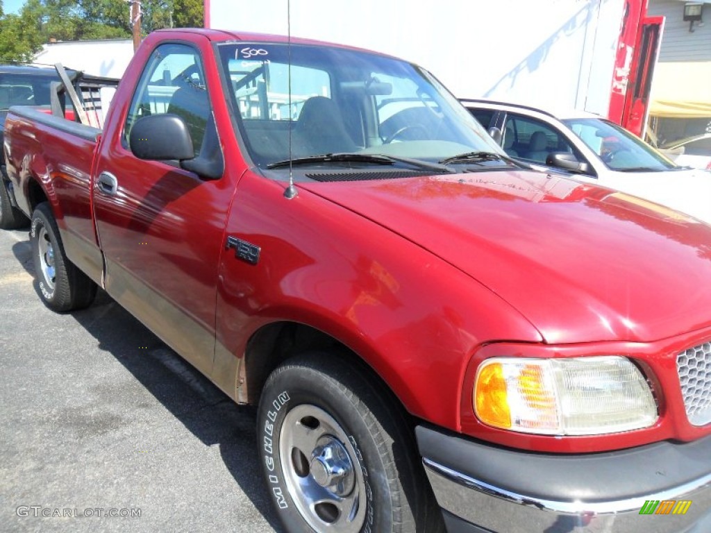 2004 F150 XL Heritage Regular Cab - Toreador Red Metallic / Heritage Medium Parchment photo #3